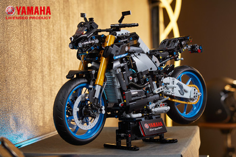 Hamarosan a Kockashopban: LEGO® Technic Yamaha MT-10 SP 