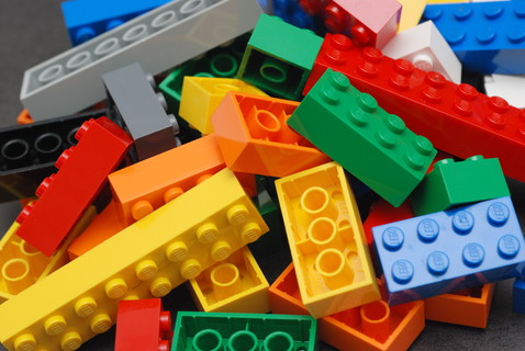 Exeterben autista gyermekeket segítenek LEGO-terápiával