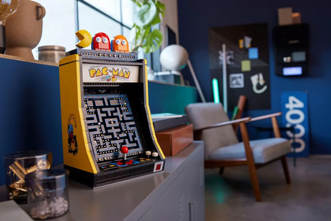 LEGO® Icons PAC-MAN játékgép