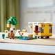 LEGO® Minecraft™ 21241 - A méhkaptár