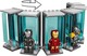 LEGO® Super Heroes 76216 - Vasember fegyvertára