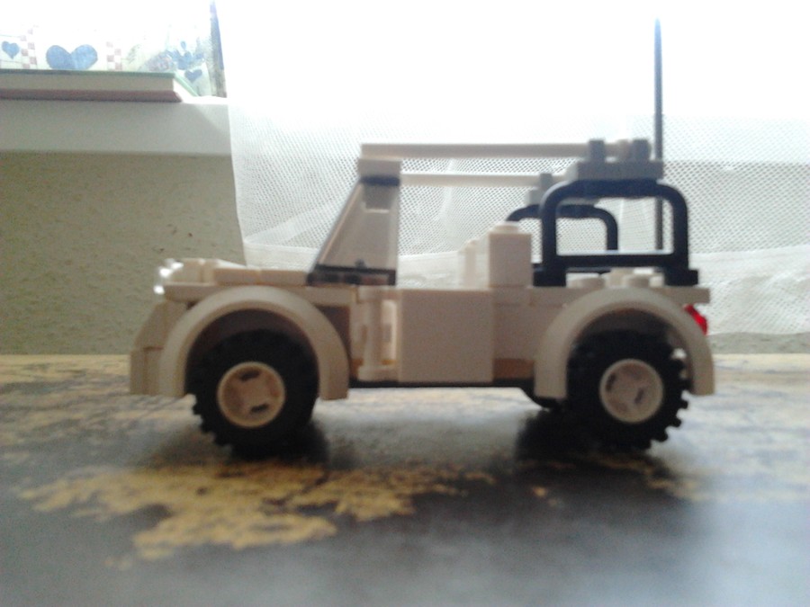 Lego jeep