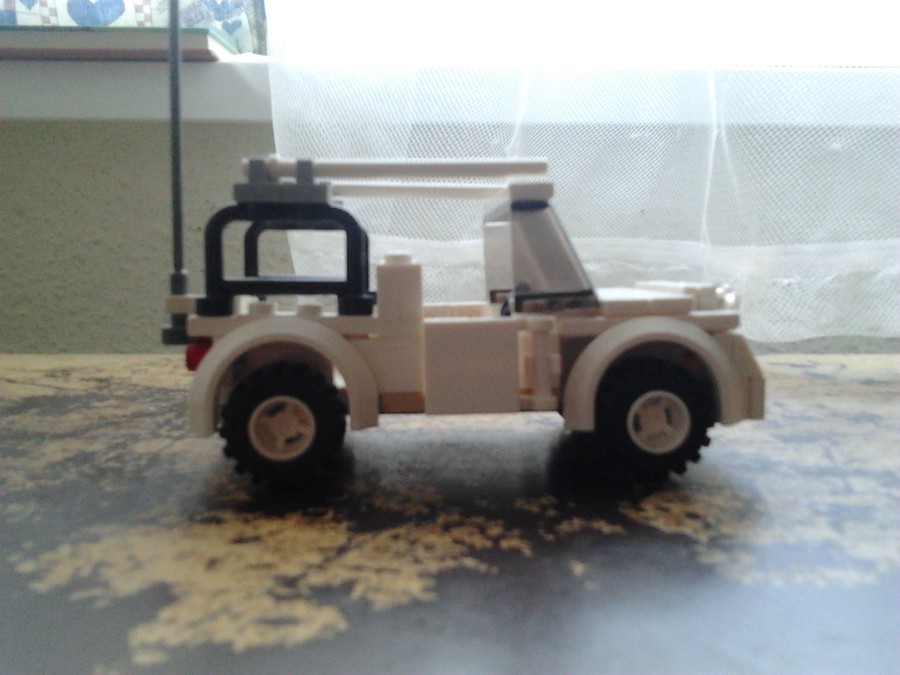 Lego jeep