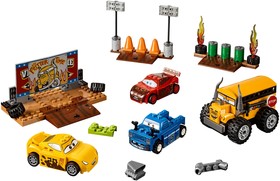 LEGO® Juniors 10744 - Mennydörgés Völgyének őrült nyolcas versenye