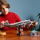 LEGO® ICONS 11378 - Douglas™ DC-3™ PAN AM® utasszállító repülőgép