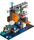 LEGO® Minecraft™ 21274 - Találkozás az Őrzővel