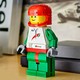 LEGO® Seasonal 40819 - Nagy méretű autóversenyző minifigura