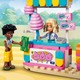 LEGO® Friends 42700 - Cukorkával és muffinnal díszített óriáskerék