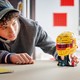 LEGO® Editions 43022 - Scuderia Ferrari HP Lewis Hamilton sisakja