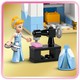 LEGO® Disney Princess™ 43275 - Hamupipőke kastélya és hintója