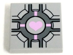 2 x 2 szürke csempe rózsaszín szívvel a közepén