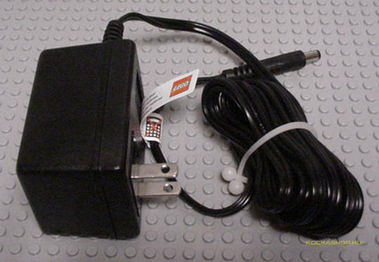 LEGO® City 70931 - Electric, Train speed regulator 9V power adaptor