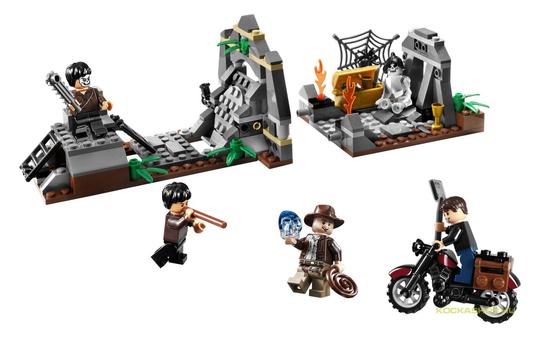 LEGO® Indiana Jones 7196 - Összetűzés a Chauchilla Temetőben