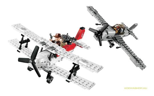 LEGO® Indiana Jones 7198 - Vadászgép Támadás