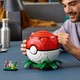 LEGO® Pokémon 72154 - Ikonikus Trénerpillanatok Pokélabda
