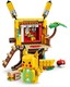 LEGO® Pokémon 72164 - SMART Play™: Tréning Pikachu lombházánál