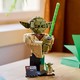 LEGO® Star Wars™ 75438 - Yoda™ mellszobor