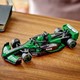 LEGO® Speed Champions 77247 - KICK Sauber F1® Team C44 versenyautó