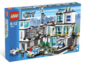 LEGO® City 7744 - Rendőrkapitányság