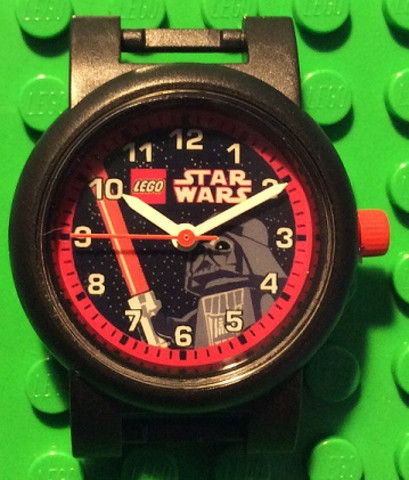 LEGO® Alkatrészek (Pick a Brick) bbw037 - Fekete Karóra - Star Wars Darth Vader-es Festéssel