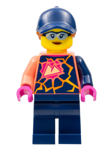 LEGO® Minifigurák cty1458 - Stuntz Crew, Female, Dark Blue Cap, Coral Shirt with Sports Logo, Dark Blue Legs