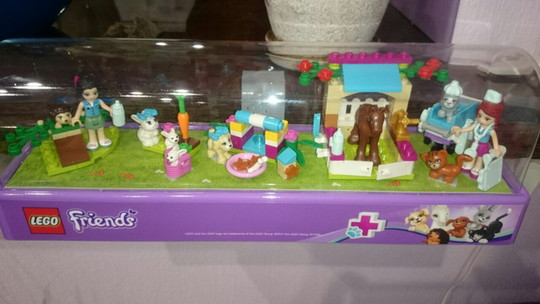 LEGO® Seasonal FriendsBox07 - Friends Display Box 07