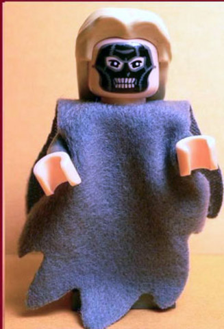 LEGO® Minifigurák hp073a - Death Eater (Lucius Malfoy), Dark Bluish Gray Dementor Style Cape