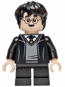Harry Potter Roxfort egyenruhában