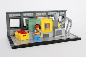 LEGO gyár részlet / fröccsöntőgép