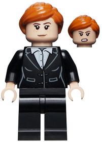 Pepper Potts fekete ruhában