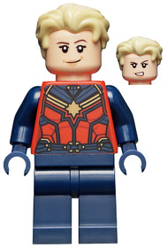 Marvel Kapitány (Carol Danvers) - Barna haj hátrafésülve
