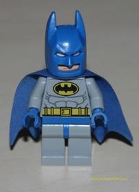 Batman, kék maszkkal, köpeny nélkül