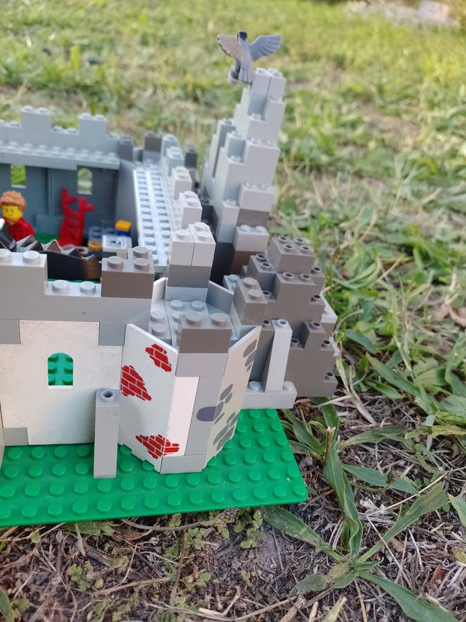 Filmforgatás a várnál