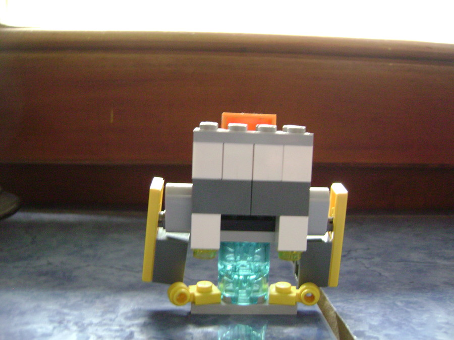 mini lego robot 