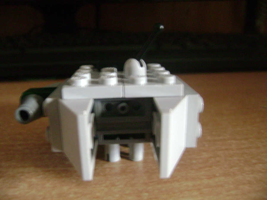 Mini LEGO Millenium Falcon