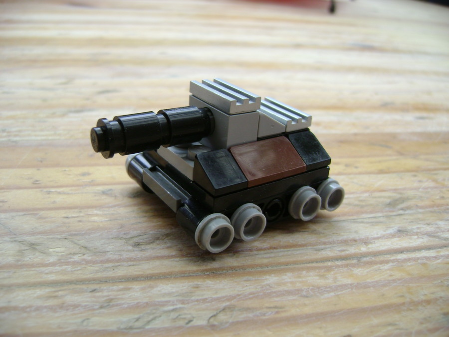 Mini LEGO tank