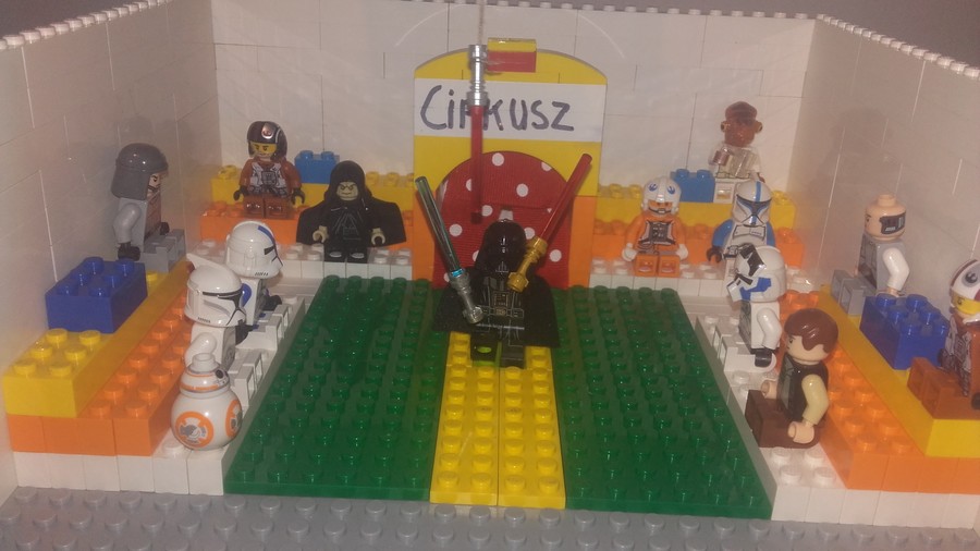 Cirkusz Darth Vaderrel