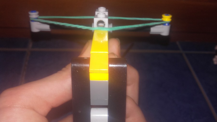 Működő LEGO íjj puska