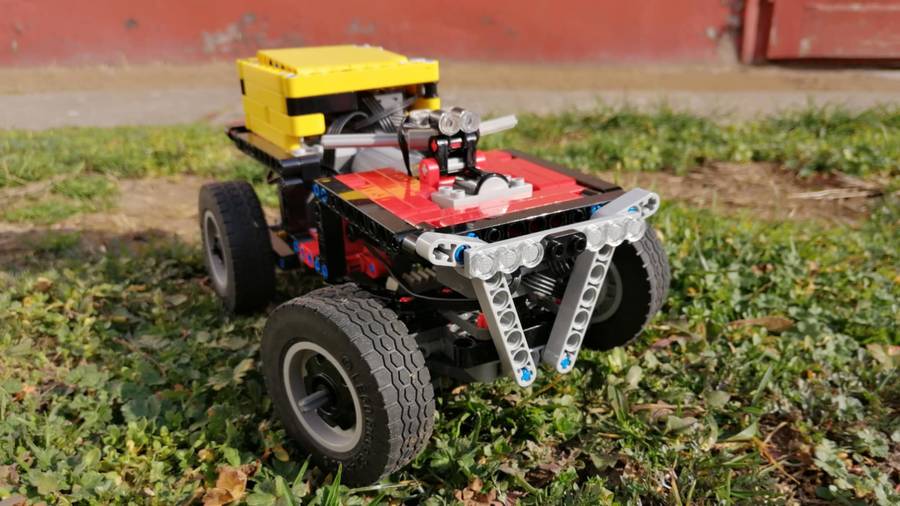 QUAD 