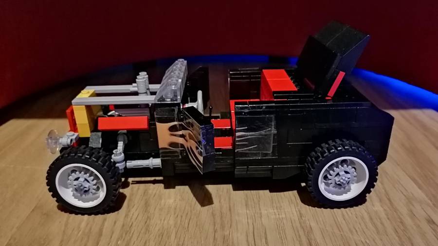 IRON MAN HOT ROD 