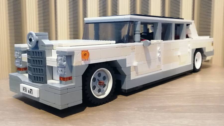 Mercedes-Benz-600-Pullman