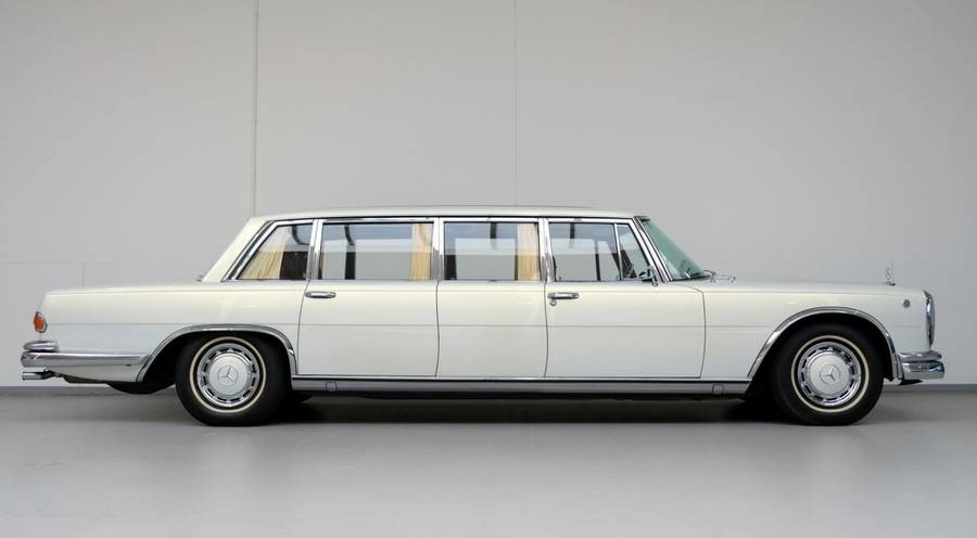 Mercedes-Benz-600-Pullman