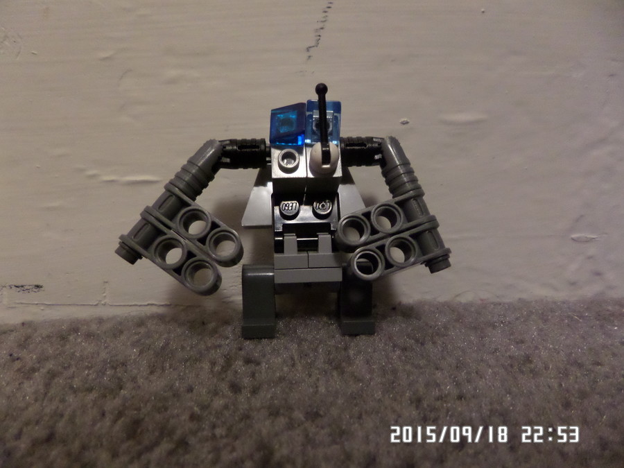 Szemétszedő robot raktár