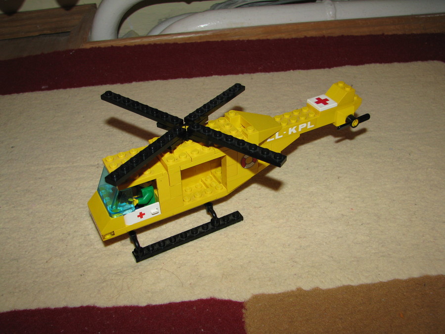 6697 mentőhelikopter