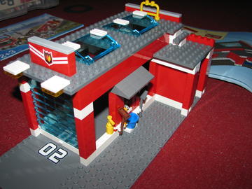 7945-ös tűzoltóállomás - nagy garázs