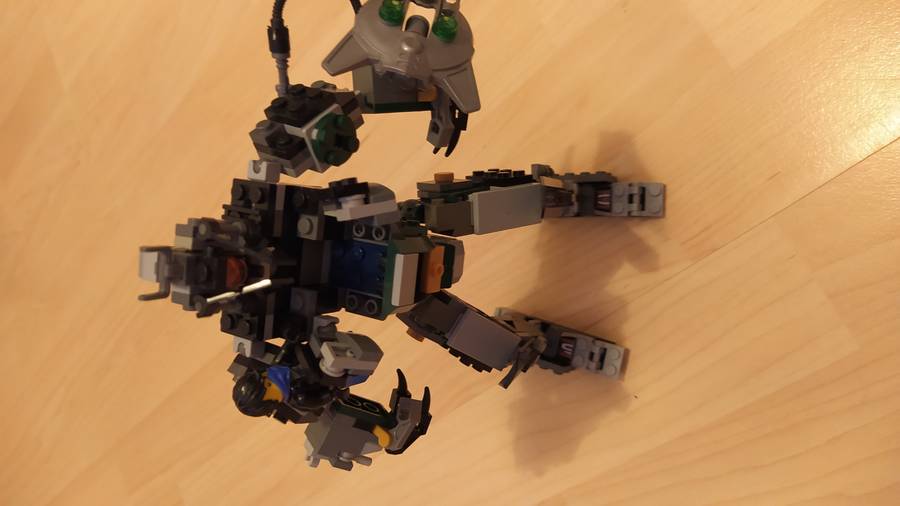 Lego Robots #1 ( Ninja robot )