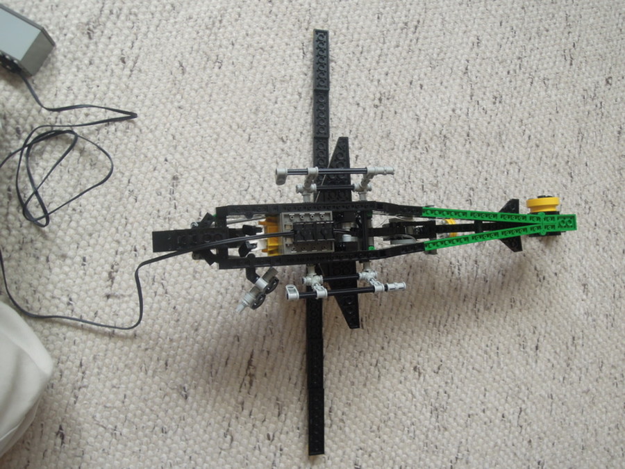 Technic 8456: helikopter (fiber optic, motorizált)