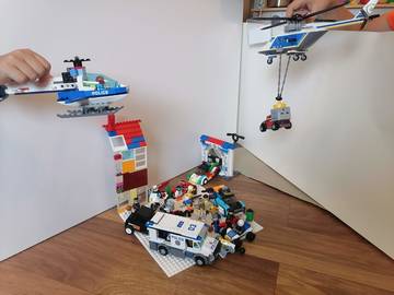 Lego City bűnügyi hírek - LEGO® 60243 Rendőrségi helikopteres üldözés - rendelési azonosító: KS20210