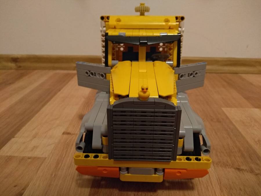 Lego kamion