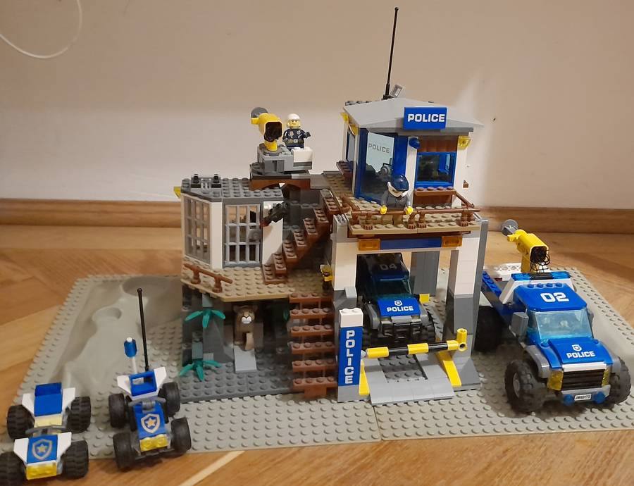 Lego city!